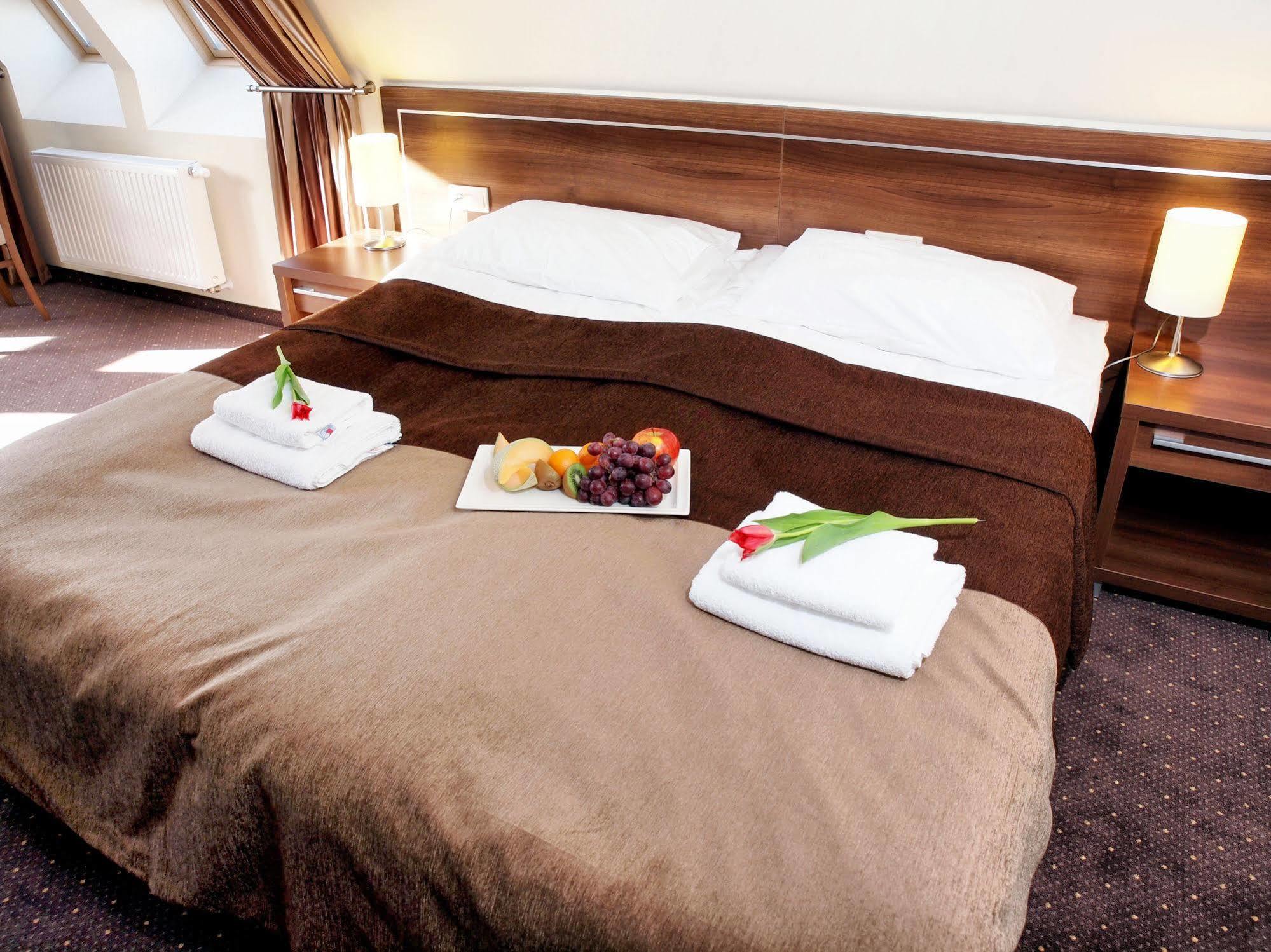 Hotel Austeria Conference & Spa تشيخوتشينيك المظهر الخارجي الصورة